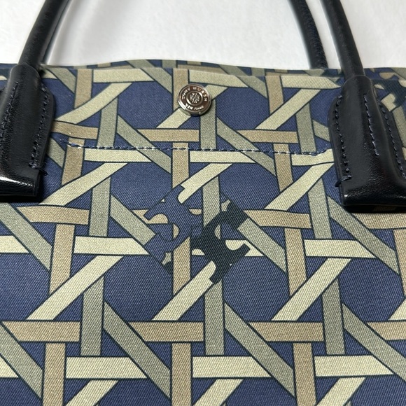 Tory Burch Geometric bag. - Picture 2 of 11